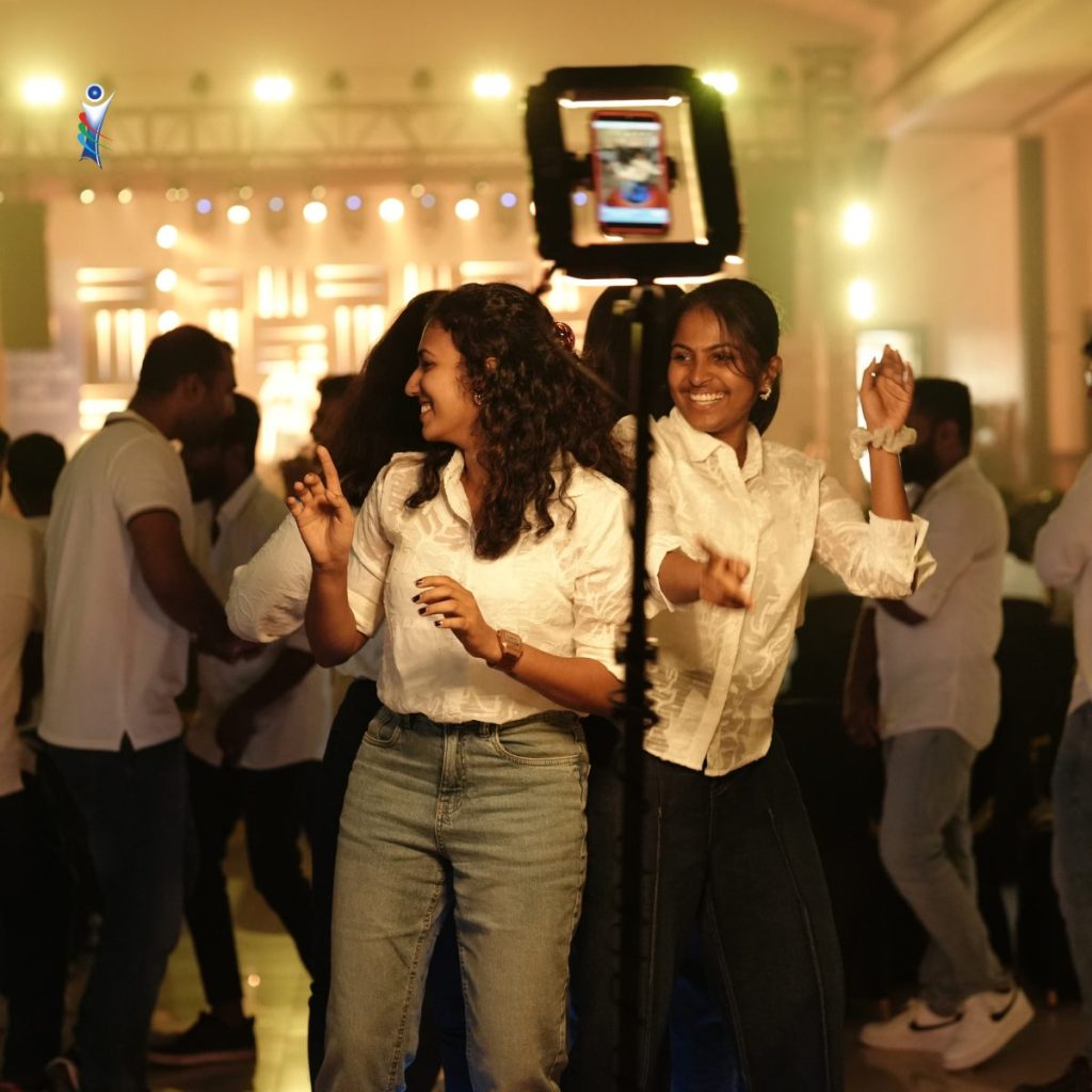 Innovators posing for a video on Innovature Day